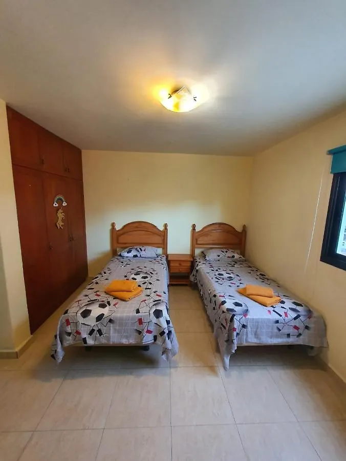 Big Property By The Beach And Natural Pool Costa Del Silencio